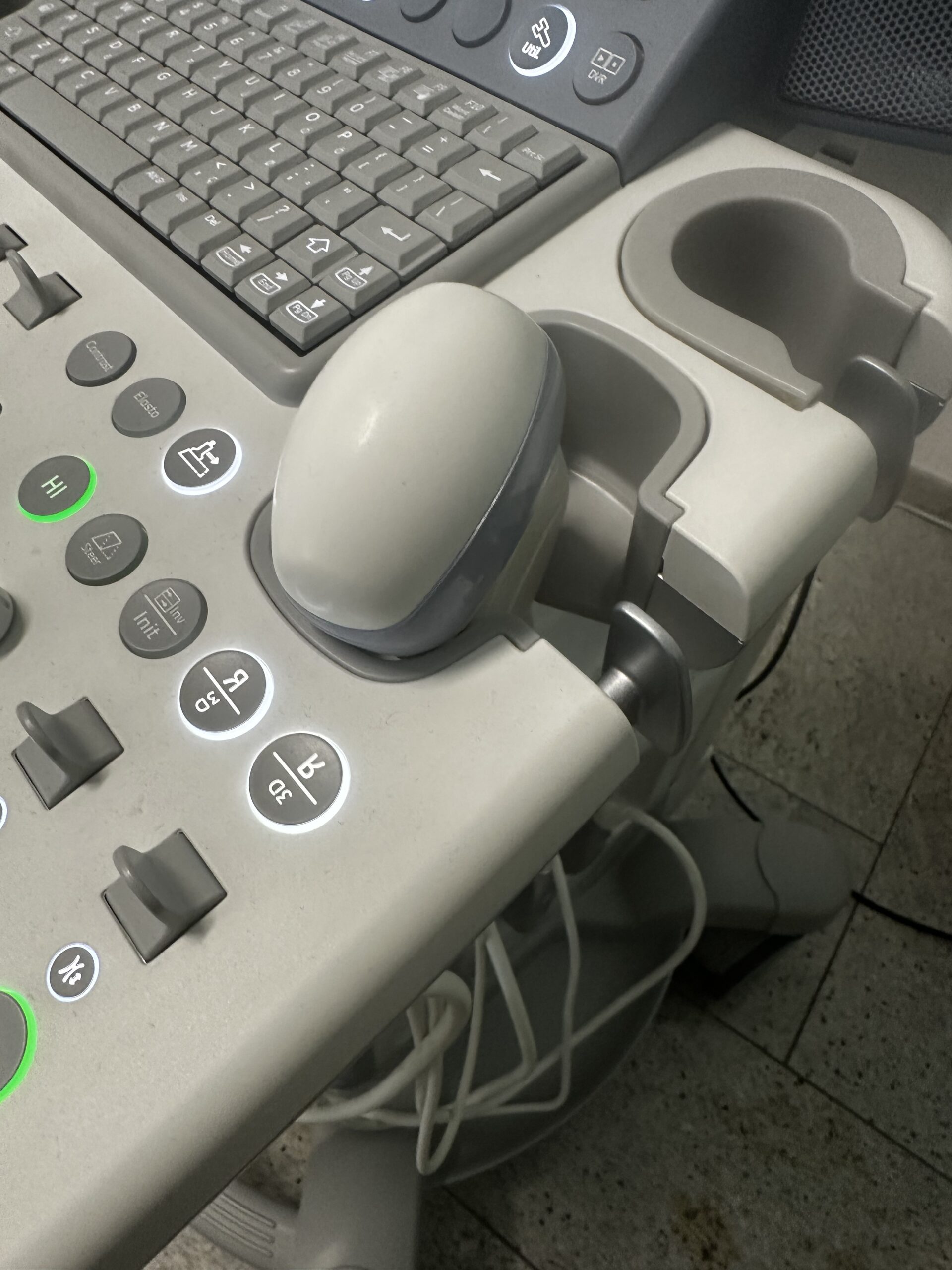 Jung Gebrauchtsystem GE VOLUSON S8 BT18 mit 3 Sonden – Bild 8